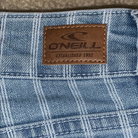 Shorts - Picture 4 of 4